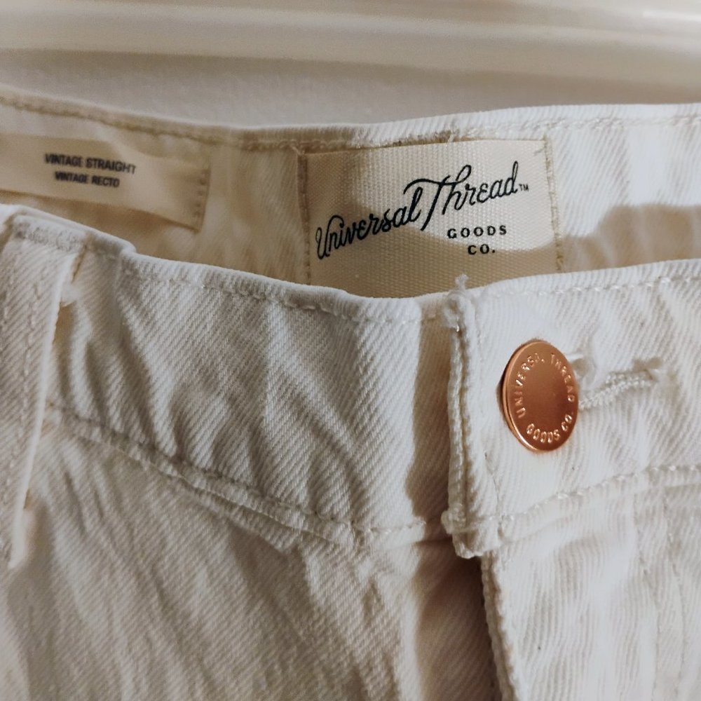 Jeans - Picture 2 of 4